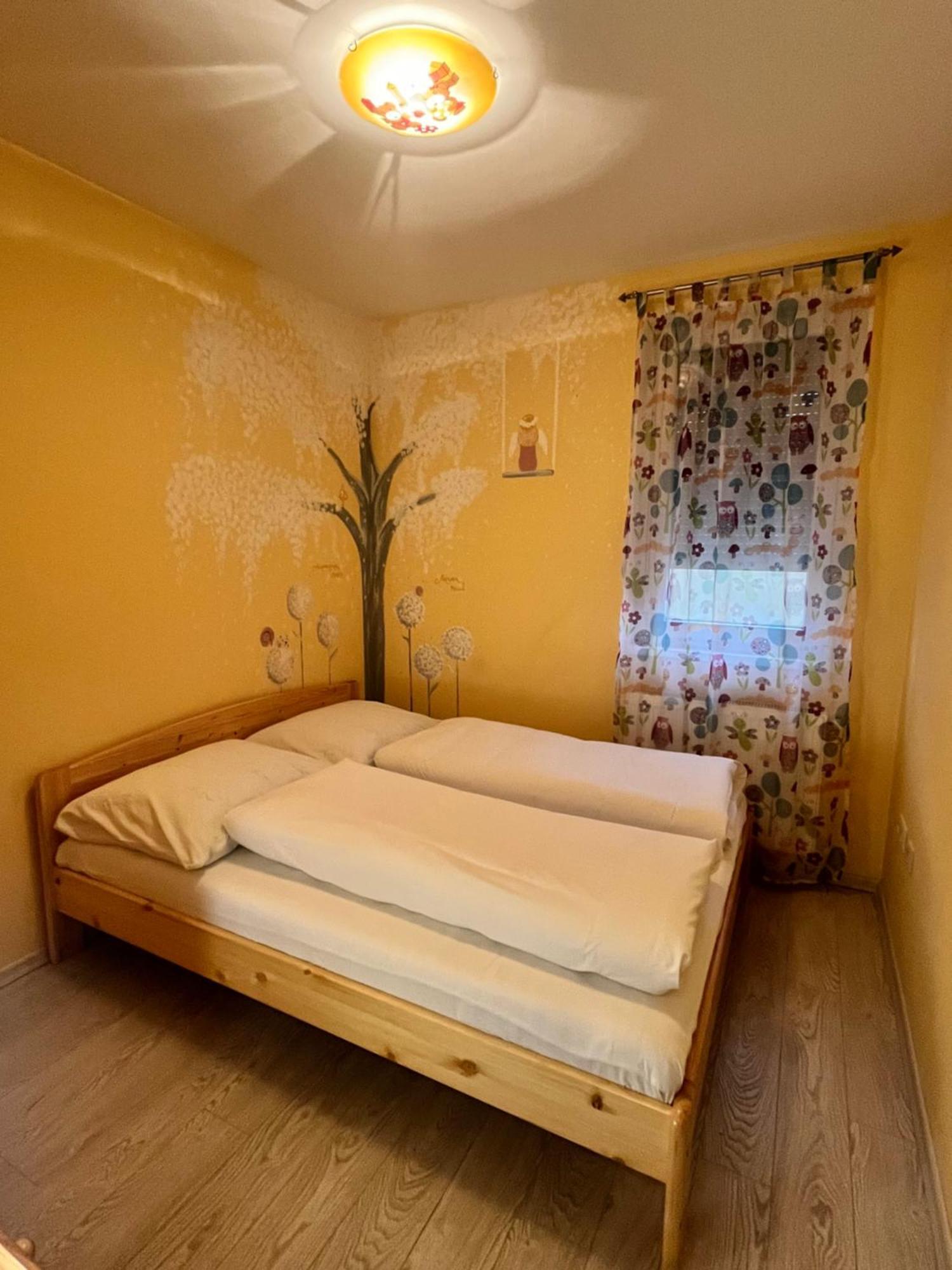 Rediapartmanok Apartment *
